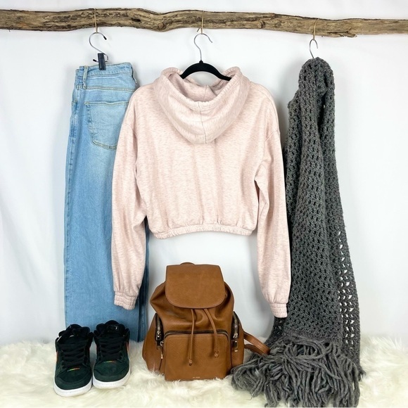 Divided Cropped Hoodie Pink Size Medium - Picture 2 of 7